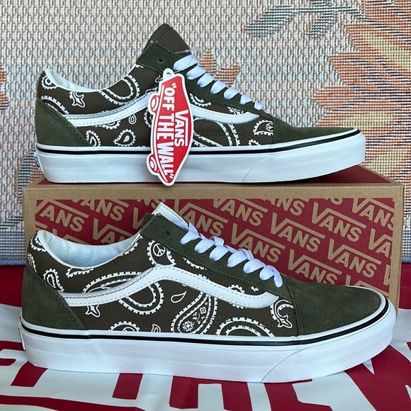 Vans Men’s Old Skool
(Peace Paisley) Grape Leaf 
VN0A5KRFBOF sneakers - Picture 3 of 16